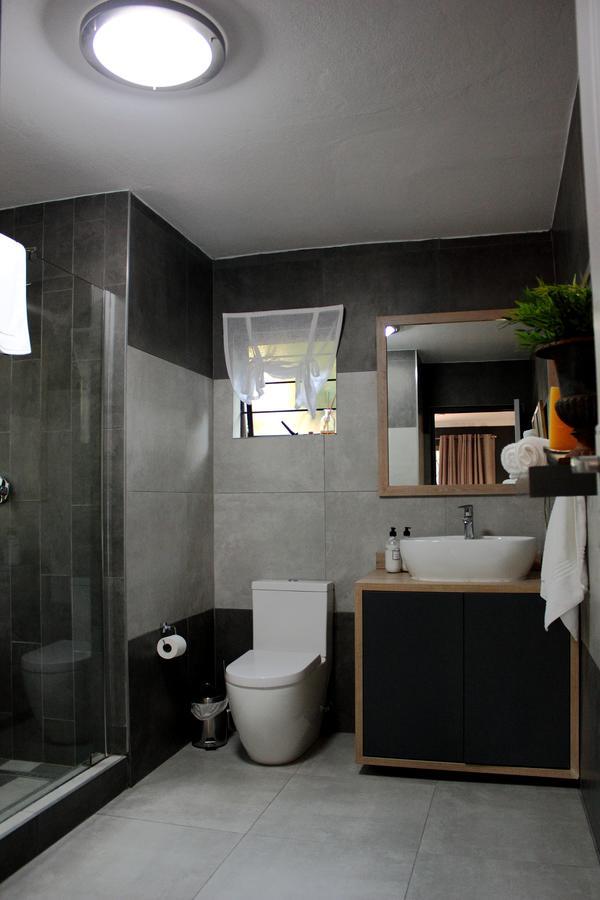 Koru Guesthouse Претория Экстерьер фото