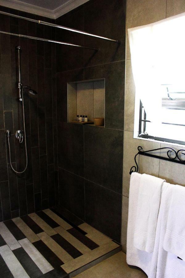 Koru Guesthouse Претория Экстерьер фото